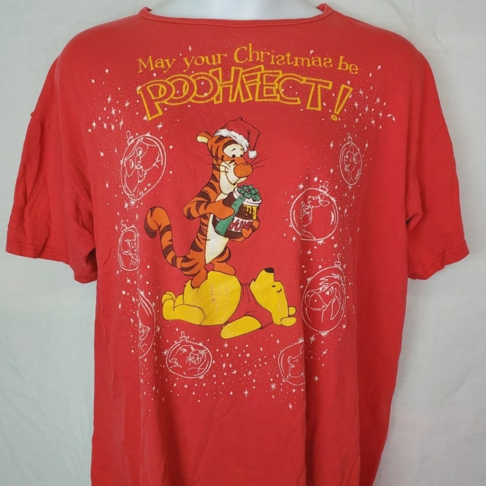 Vintage Winnie The Pooh Tee Shirt One Size Disney Store Christmas Tigger Holiday - Picture 3 of 5